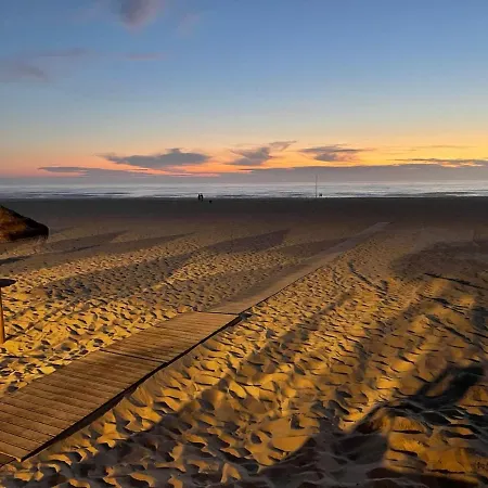 Villa Refúgio Dourado *